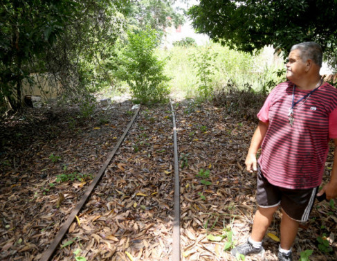 Eliezer F�bio Lopes, 59 anos e capoteiro