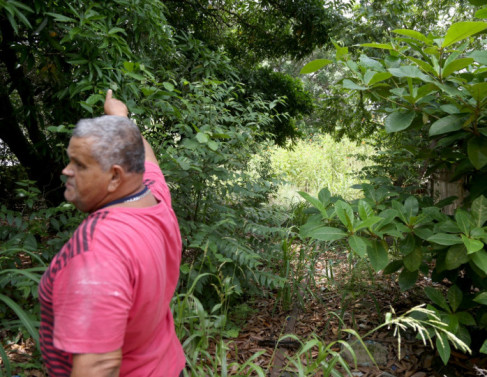 Eliezer F�bio Lopes, 59 anos e capoteiro