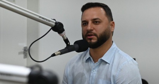 Dudu Azevedo no Folha no Ar