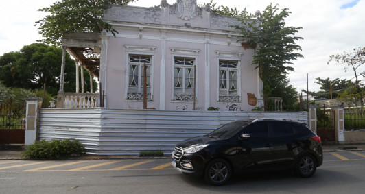 Casarão fica na Avenida 7 de Setembro