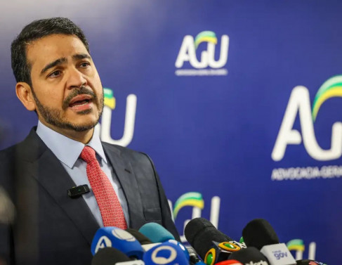 Jorge Messias, ministro da AGU, em coletiva nesta ter&ccedil;a-feira (1&ordm;)