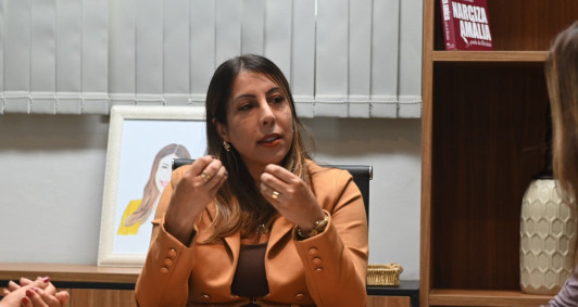 Carla Caputi, prefeita de SJB