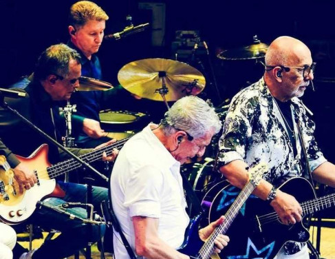 Roupa Nova na praia dos Cavaleiros