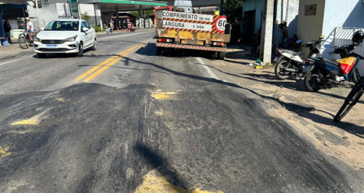 Quebra-molas danificado na BR 356, no Fund&atilde;o