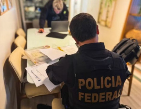 PF faz buscas em endere&ccedil;os de Daniel Vorcaro e parentes dele