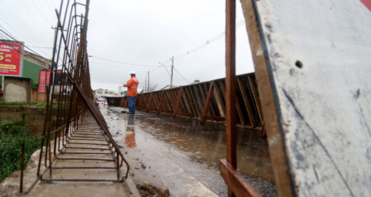 Obras na Passarela em Donana