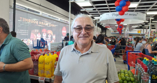Joilson Barcelos na inaugura&ccedil;&atilde;o do Super Bom em Grussa&iacute;