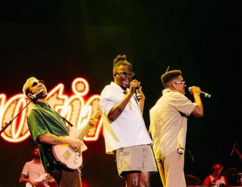 Os Garotin no Farol na sexta-feira