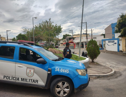 Pol&iacute;cia Militar