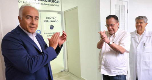 O novo centro cir&uacute;rgico recebeu o nome do Dr. Luiz Carlos Mendon&ccedil;a da Silva