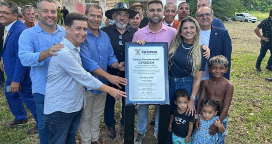 A cerim&ocirc;nia contou com a presen&ccedil;a do prefeito Wladimir Garotinho, o vereador Nildo Cardoso e produtores rurais 