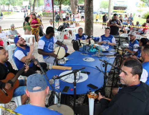 Samba na Pra&ccedil;a do Liceu