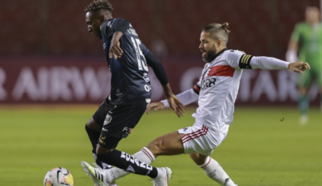 H duas semanas, clube equatoriano imps ao Flamengo a sua maior derrota na competio: 5 a 0
