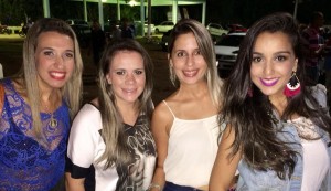 Roberta Pontes, Yanna Thcia, Juliana Siqueira e Gabriela Souza.