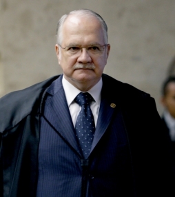 Fachin suspende decisões de Mendonça e Dino sobre diretor-geral da PF