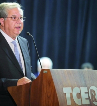 08012013 - Posse no novo presidente do TCE, Jonas Lopes de Carvalho Junior.  