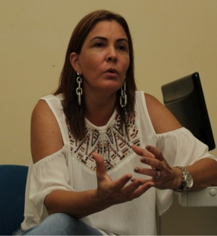 Christiane Cordeiro, prefeita de Carapebus
