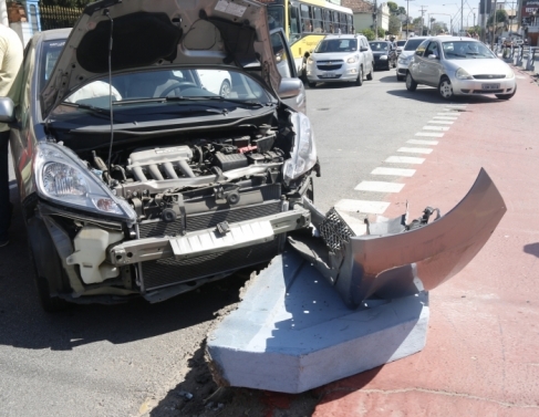 Acidente na 28 de Mar&ccedil;o