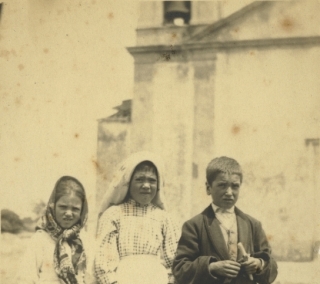 Tr&ecirc;s pastorinhos: L&uacute;cia, Jacinta e Francisco