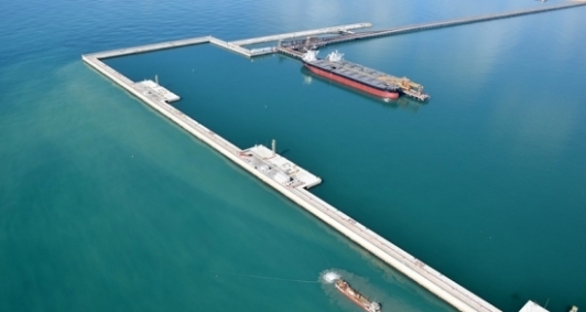 Terminal no Porto do Açu