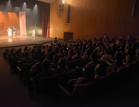 Espetculo atraiu pblico no Trianon