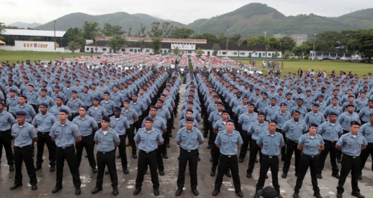 Formatura de turma de soldados da PM