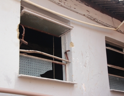 Salo arrombado no Centro