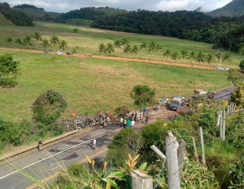 Acidente na BR 101, em Guarapari