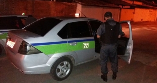 T&aacute;xi foi recuperado horas depois do crime