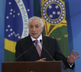 Brasília - O presidente Michel Temer, participa da Cerimônia de Lançamento do Programa Nacional de Regularização Fundiária (Valter Campanato/Agência Brasil)