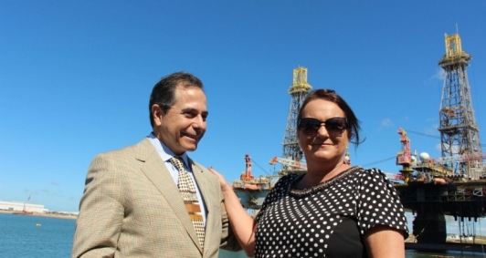 Porto do A�u assina parceria internacional
