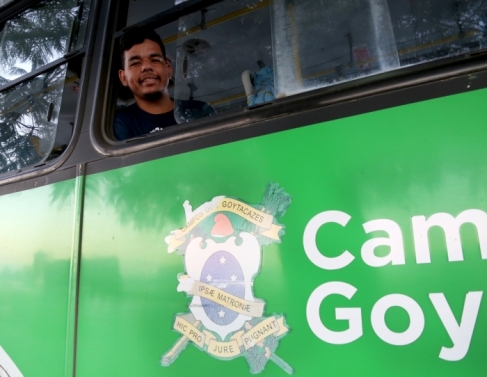 Paix�o de Erik come�ou aos 8 anos