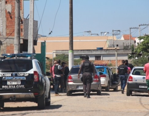 PM em busca de outros suspeitos