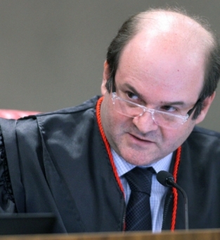 Tarc&iacute;sio Vieira