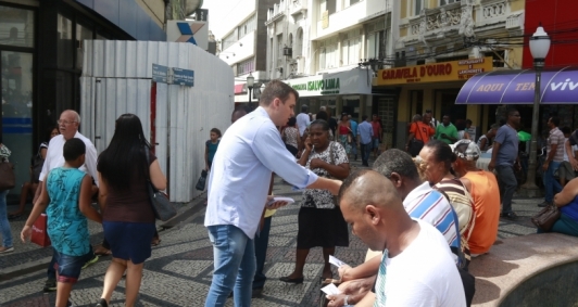 Vereador colheu assinaturas no caldo