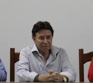 Alair Corr�a