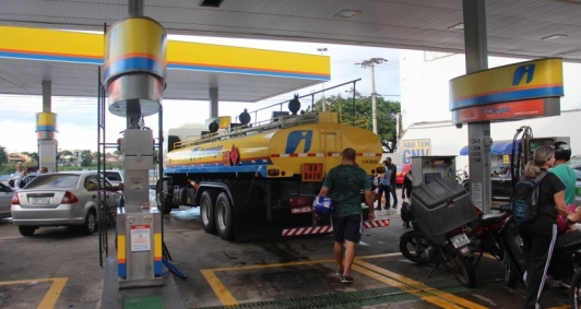 Exrcito garantiu abastecimento em postos