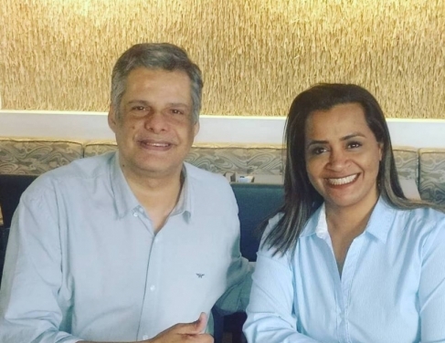 Vin&iacute;cius Cordeiro e Seleana Bastos