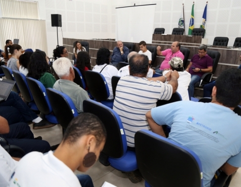 Destinação correta dos rejeitos do pescado dentro do município de SFI foi discutida em reunião na Câmara de Vereadores
