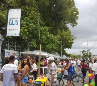 Centenas de pessoas foram ao Caju pela manhã