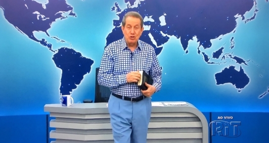 R. R. Soares apresenta programa em sua emissora