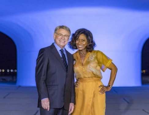 S&eacute;rgio Chapelin e Gloria Maria