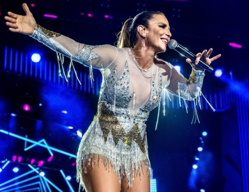 Ivete Sangalo no Show da Virada