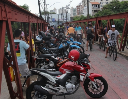 A��o aconteceu em pontos estrat�gicos
