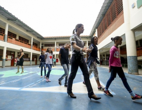 Primeiro dia de aulas no CED 01 da Estrutural, uma das escolas p&uacute;blicas do DF onde foi implementado o modelo c&iacute;vico-militar. 