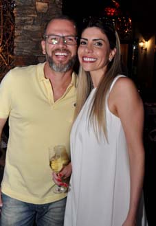 O empres&aacute;rio Thiago Cruz e a delegada Pollyana Henriques