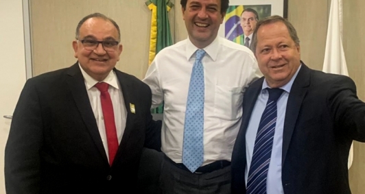 Secretário Abdu Neme em reunião com ministro da Saúde