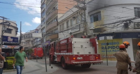 Incndio no Centro (Foto: Catarine Barreto)