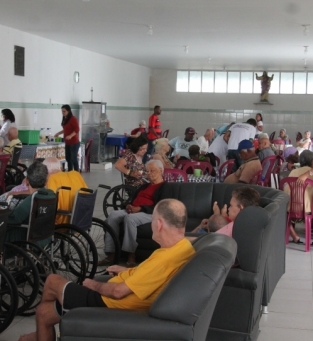Alojados desde o dia 13 de maio deste ano que os idosos do Asilo do Carmo estão abrigados no Monsenhor Severino