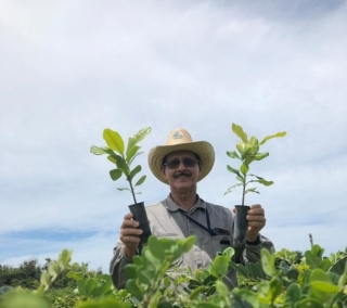 Colaborador mais antigo da RPPN Caruara contou trajet&oacute;ria de lavrador &agrave; viveirista